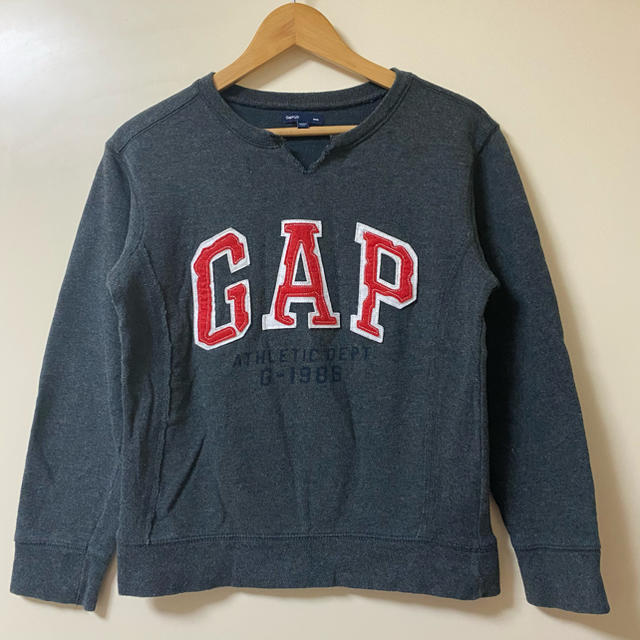 GAP Kids(ギャップキッズ)のGAP KIDS/ロゴ スウェット トレーナー ダークグレー 140cm キッズ/ベビー/マタニティのキッズ服男の子用(90cm~)(その他)の商品写真