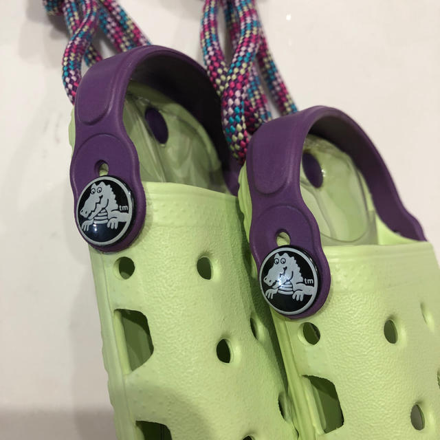 crocs(クロックス)の新品☆クロックス☆携帯ケース☆小物入れ スマホ/家電/カメラのスマホアクセサリー(モバイルケース/カバー)の商品写真