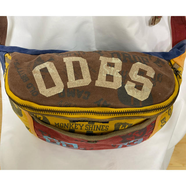 OLD BETTY'S(オールドベティーズ)のカバンオールドベティーズ レディースのバッグ(ボディバッグ/ウエストポーチ)の商品写真
