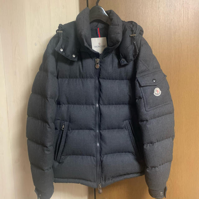 MONCLER(モンクレール)のモンクレール　モンジュネーブル メンズのジャケット/アウター(ダウンジャケット)の商品写真