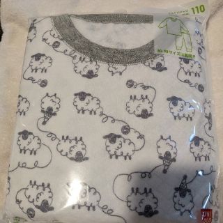 ユニクロ(UNIQLO)の【新品】ユニクロ　キルトパジャマ(長袖)　110(パジャマ)