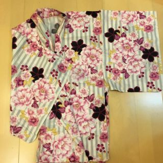 新品値下げ♡ストライプ 花柄 浴衣(浴衣)