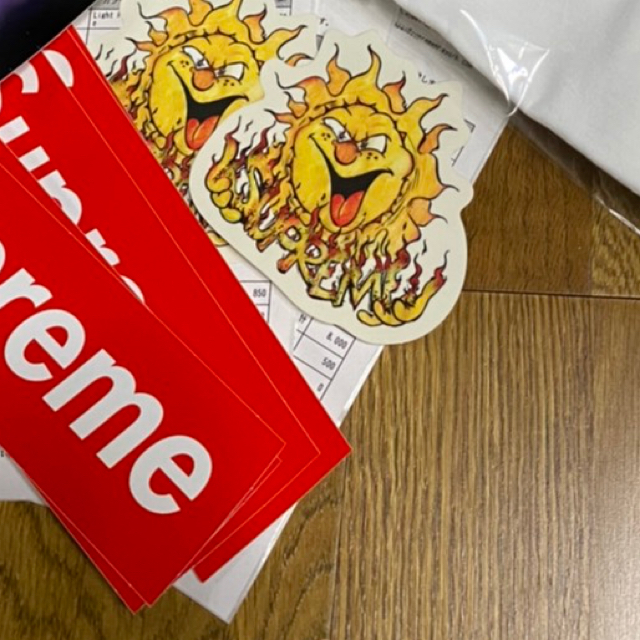 Supreme(シュプリーム)のsupreme Box Logo L/S Tee メンズのトップス(Tシャツ/カットソー(七分/長袖))の商品写真