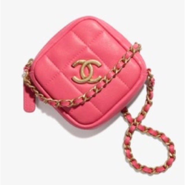 CHANEL チェーンクラッチ