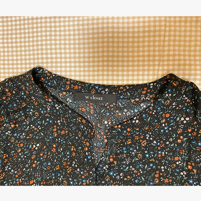 w closet(ダブルクローゼット)の小花柄ボリューム袖ワンピース レディースのワンピース(ロングワンピース/マキシワンピース)の商品写真