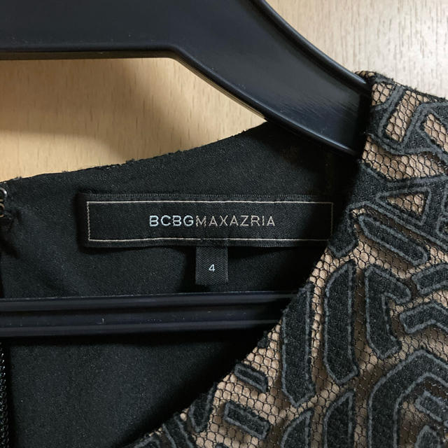 BCBGMAXAZRIA(ビーシービージーマックスアズリア)のBCBG 膝丈ワンピースドレス レディースのフォーマル/ドレス(ミディアムドレス)の商品写真