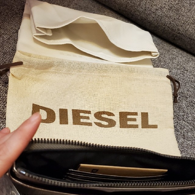 DIESEL(ディーゼル)のDIESEL ウォレットポーチ レディースのファッション小物(財布)の商品写真