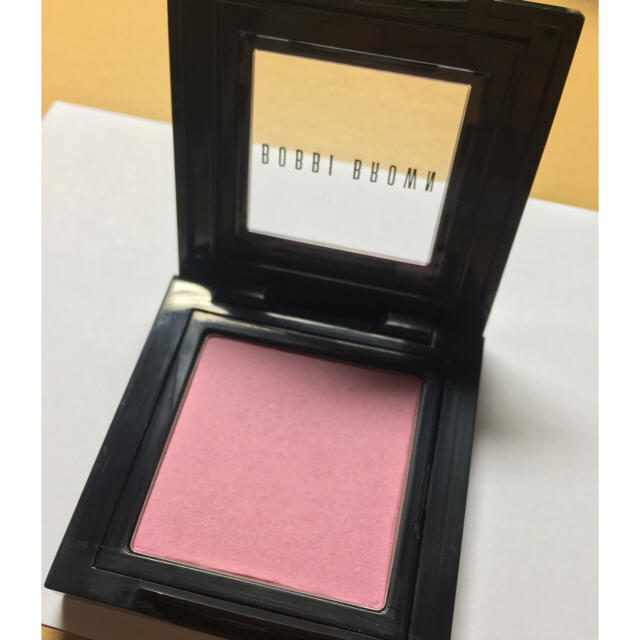 BOBBI BROWN(ボビイブラウン)のちぃ 様専用(6月1日まで) コスメ/美容のベースメイク/化粧品(チーク)の商品写真