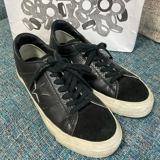 CONVERSE(コンバース)のSALE❗CONVERSE ONE STAR  ブラック×ブラック 送料込 メンズの靴/シューズ(スニーカー)の商品写真