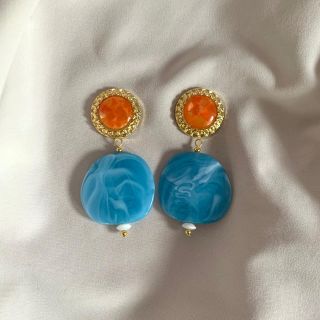 サンタモニカ(Santa Monica)のorange__marble blue pierce(ピアス)