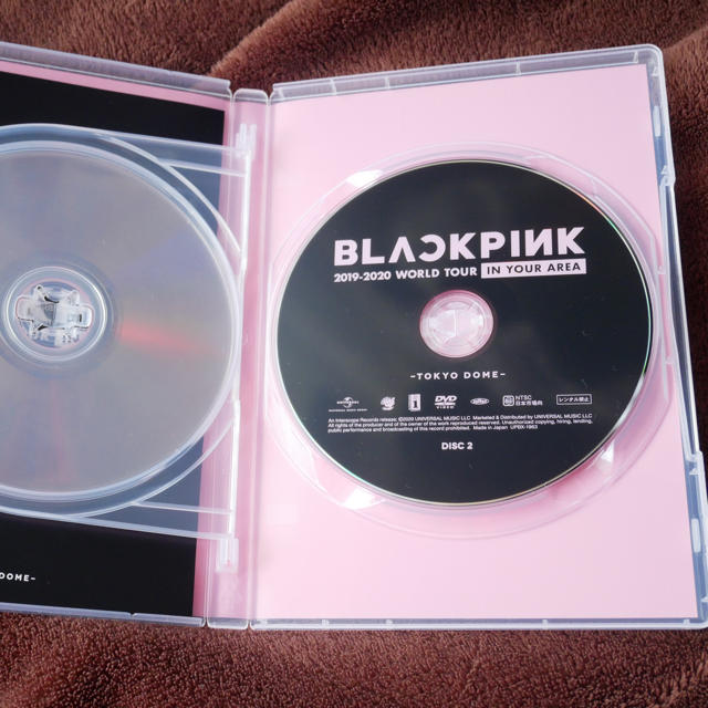 BLACKPINK　2019-2020　WORLD　TOUR エンタメ/ホビーのDVD/ブルーレイ(ミュージック)の商品写真