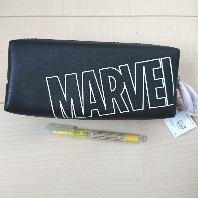 MARVEL(マーベル)のMARVEL ペンケース 筆箱 インテリア/住まい/日用品の文房具(ペンケース/筆箱)の商品写真