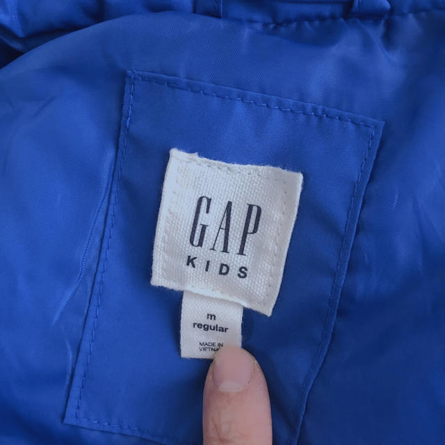 GAP(ギャップ)のGAP ベストキッズ キッズ/ベビー/マタニティのキッズ服男の子用(90cm~)(その他)の商品写真