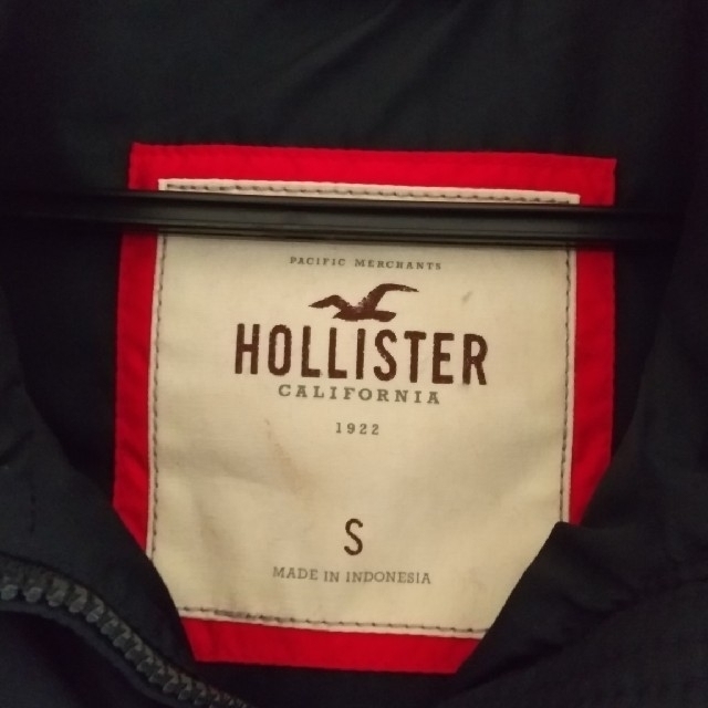 Hollister(ホリスター)のHOLLISTER ダウンベスト レディースのジャケット/アウター(ダウンベスト)の商品写真