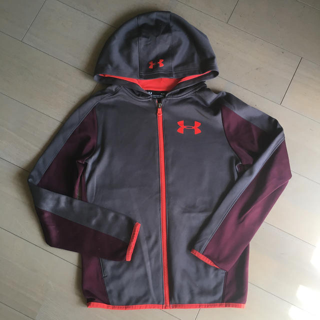 UNDER ARMOUR(アンダーアーマー)のアンダーアーマー キッズ/ベビー/マタニティのキッズ服男の子用(90cm~)(ニット)の商品写真