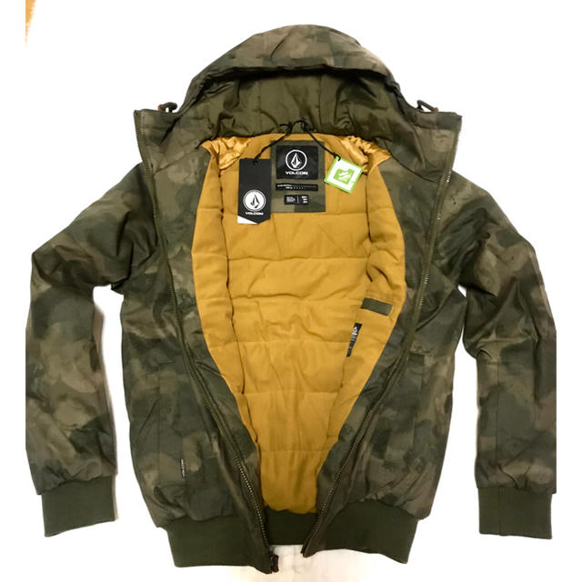 新品.VOLCOM.総柄.アウター 防寒.防風.防水タウンu0026スノーボード