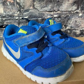 ナイキ(NIKE)のキッズ　NIKEスニーカー(スニーカー)