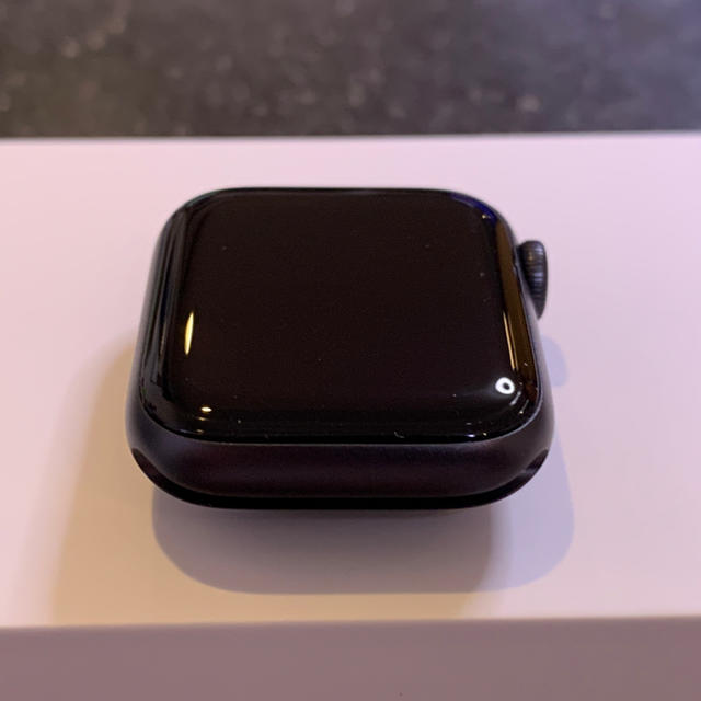 Apple Watch Series5 GPSモデル 40㎜ MWV82J/A