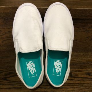 ヴァンズ(VANS)の美品　vans スリッポン　バブーシュ　白　24(スリッポン/モカシン)