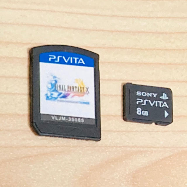 PSVITA 本体　FF-10ソフト&メモリーカードセット　PCH-1100 3