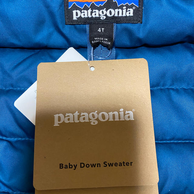 patagonia(パタゴニア)のパタゴニア キッズダウンジャケット キッズ/ベビー/マタニティのキッズ服男の子用(90cm~)(ジャケット/上着)の商品写真