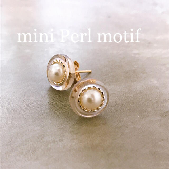 【mini Perl motif】 STARJEWELRY Liquem パール ハンドメイドのアクセサリー(ピアス)の商品写真