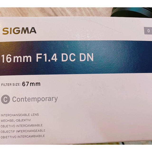 SIGMA(シグマ)の使用回数6回ぐらい。SIGMA 16mm F1.4 DC DN 美品 スマホ/家電/カメラのカメラ(レンズ(単焦点))の商品写真