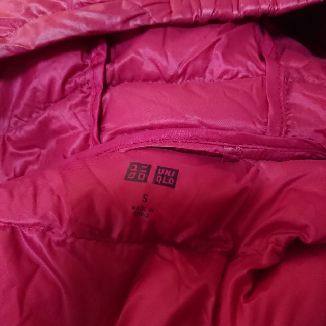 UNIQLO(ユニクロ)のユニクロ軽くて暖かいアウターs レディースのジャケット/アウター(ダウンジャケット)の商品写真