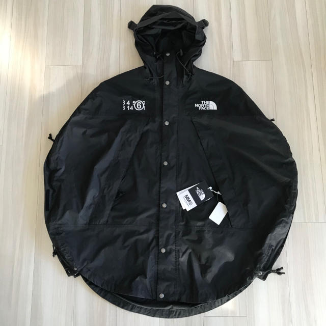 MM6  TNF Circle Mountain jacket