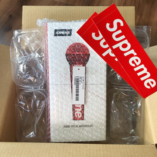 Supreme(シュプリーム)のSupreme Shure SM58 Vocal Microphone マイク 楽器のレコーディング/PA機器(マイク)の商品写真