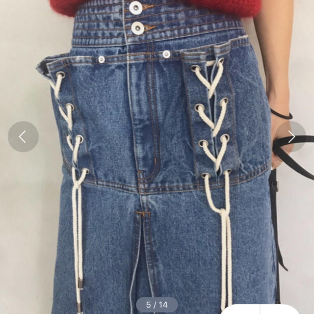 Ameri VINTAGE(アメリヴィンテージ)のUNEVENNESS POCKET DENIM SKIRT レディースのスカート(ロングスカート)の商品写真