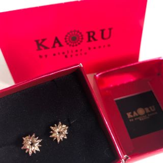 カオル(KAORU)のkaoru 　K10　グリーンゴールド　ホープ　ピアス(ピアス)