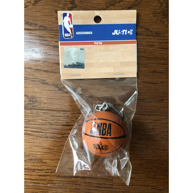 NBA ALL-STAR 2020 CHICAGO ボール型キーホルダー スポーツ/アウトドアのスポーツ/アウトドア その他(バスケットボール)の商品写真