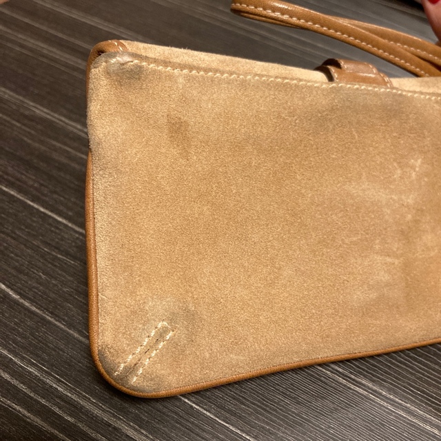 COACH(コーチ)の美品　coach スウェードポーチ レディースのファッション小物(ポーチ)の商品写真