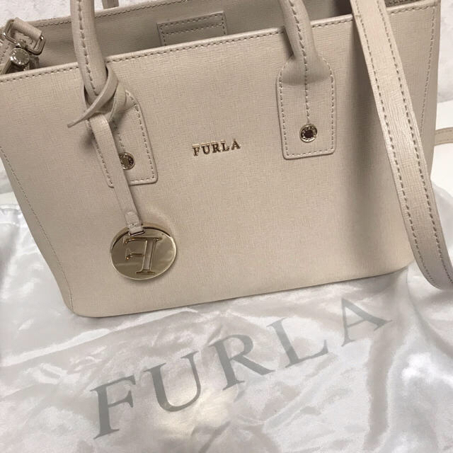 Furla(フルラ)のFURLA  ショルダーバッグ　美品　保存袋付き レディースのバッグ(ショルダーバッグ)の商品写真