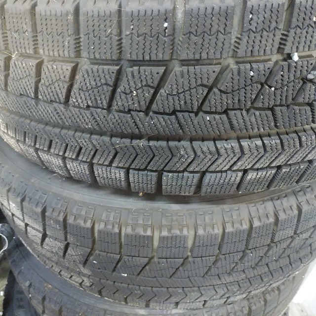 中古スタッドレスタイヤ ブリザック185/65R15 2019年製ホイール付 驚き