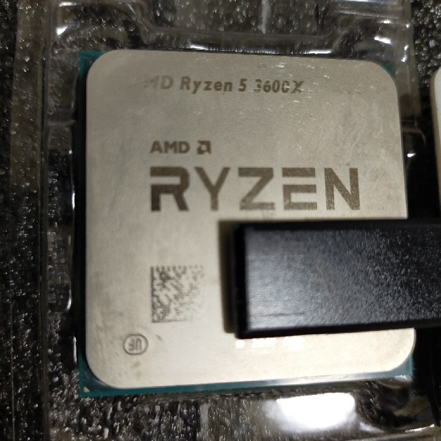【予約中！】 【中古】Ryzen5 3600x CPU＆純正クーラー＋グリス PCパーツ