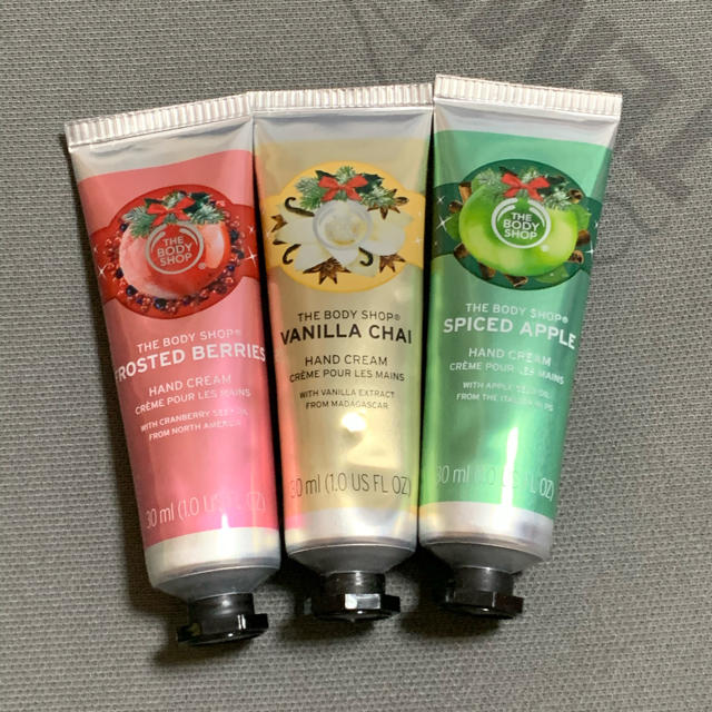 THE BODY SHOP(ザボディショップ)のボディショップ　クリスマス限定　ハンドクリームセット コスメ/美容のボディケア(ハンドクリーム)の商品写真