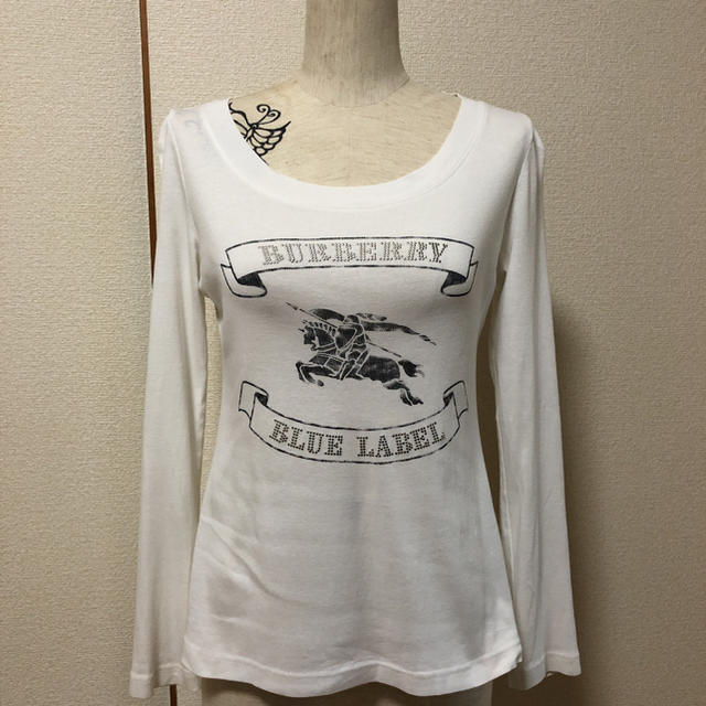 BURBERRY BLUE LABEL(バーバリーブルーレーベル)のバーバリーブルーレーベル長袖Tシャツ三陽商会 レディースのトップス(Tシャツ(長袖/七分))の商品写真