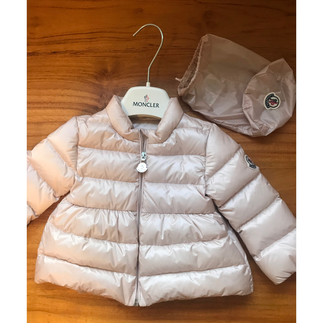 MONCLER(モンクレール)の【お値下げ中、美品】モンクレール　ダウン　ベビー　ピンク　6M 62cm キッズ/ベビー/マタニティのベビー服(~85cm)(ジャケット/コート)の商品写真