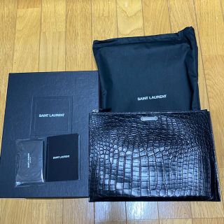 SAINT LAURENT PARIS サンローランパリ ロゴプレート クロコ型押し レザークラッチバッグ ブラック 607779