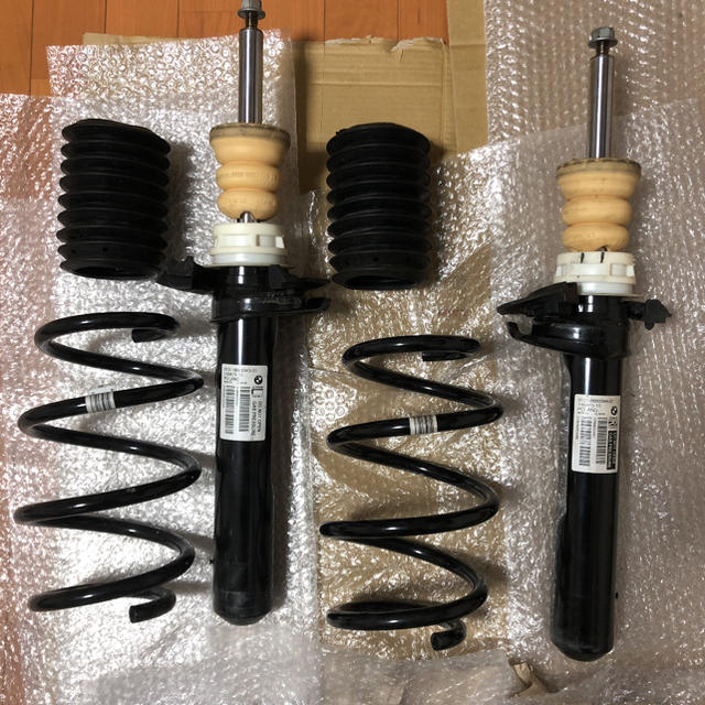 MINI クラブマン F54 JCW 純正ショックアブソーバ 自動車 MINI クラブマン F54 JCW 純正ショックアブソーバ 自動車