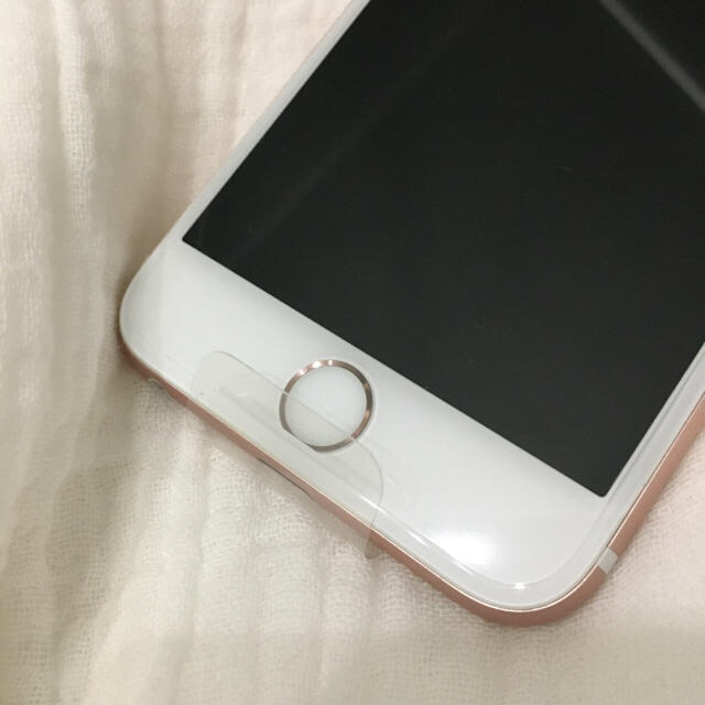 NTTdocomo(エヌティティドコモ)のiPhone6s⭐128GB⭐新品⭐未使用⭐残債なし スマホ/家電/カメラのスマートフォン/携帯電話(スマートフォン本体)の商品写真