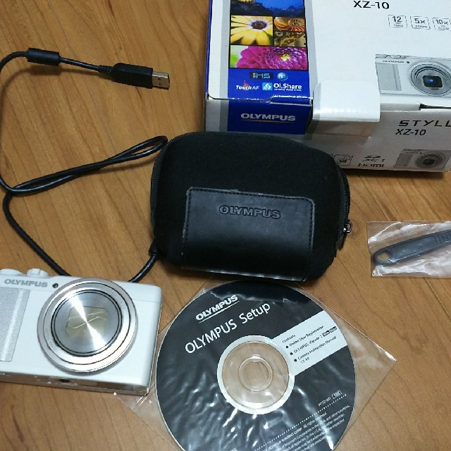 OLYMPUS(オリンパス)のOLYMPUS STYLUS XZ-10 スマホ/家電/カメラのカメラ(コンパクトデジタルカメラ)の商品写真