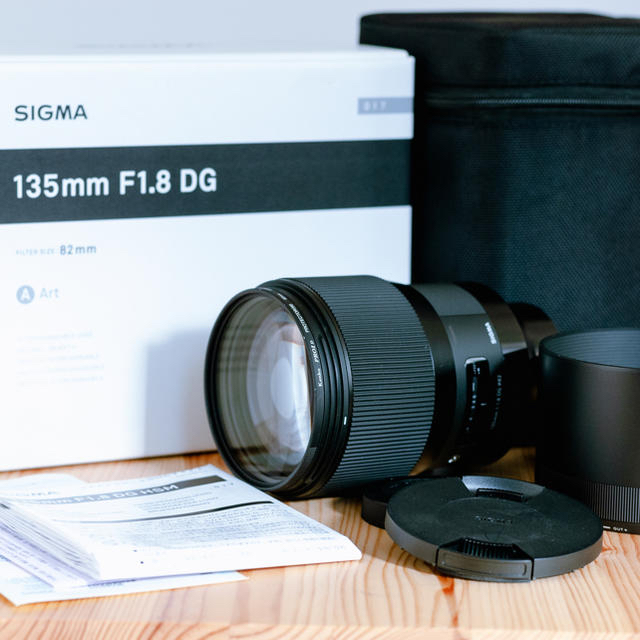 新発売の 135mm - SIGMA F1.8 [ソニーE用] HSM DG レンズ(単焦点)