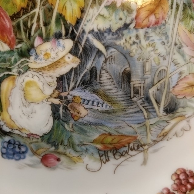 Royal Doulton - Royal Doulton ブランブリーヘッジ Autumn飾り皿の