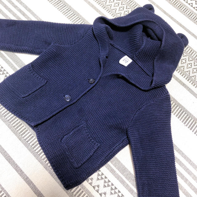 babyGAP(ベビーギャップ)のGAP くま耳ニットカーディガン キッズ/ベビー/マタニティのベビー服(~85cm)(ニット/セーター)の商品写真