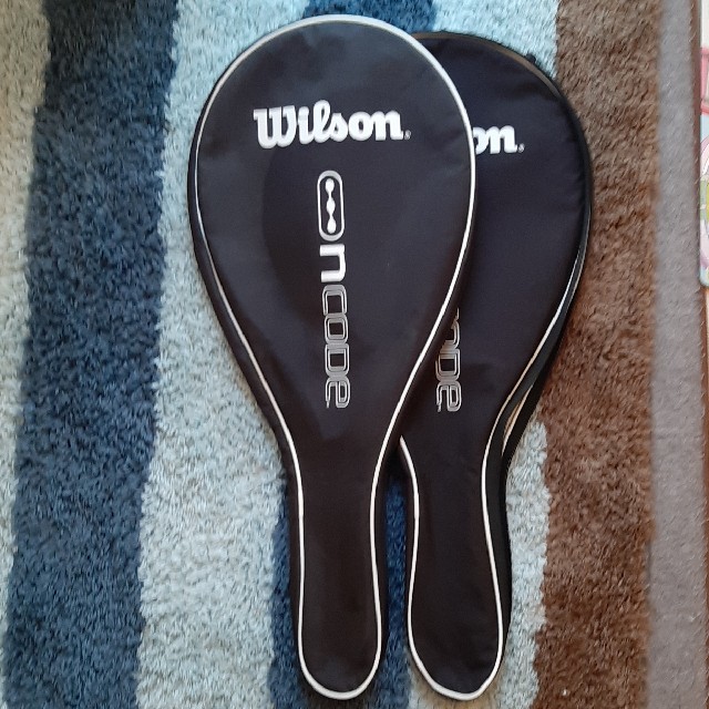 wilson(ウィルソン)のwilsonテニスラケット2本+硬式ボール3個セット スポーツ/アウトドアのテニス(ラケット)の商品写真