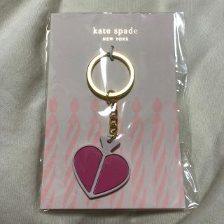 ケイトスペードニューヨーク(kate spade new york)の値下げ！ケイトスペード　キーチャーム(キーホルダー)