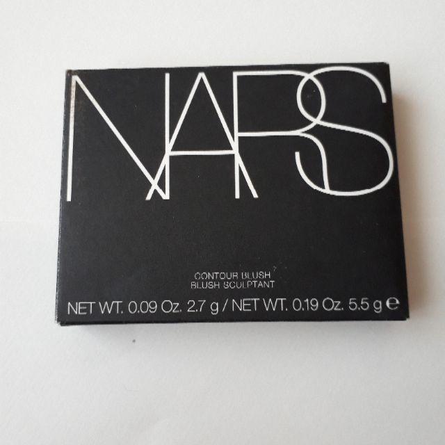 【NARS】コントゥアーブラッシュ 5181 コスメ/美容のベースメイク/化粧品(フェイスカラー)の商品写真